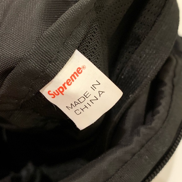 SUPREME SS18 shoulder bag